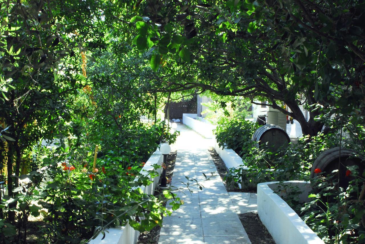 Milos Garden Apartamento Adamantas  Exterior foto